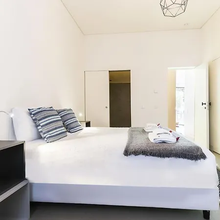 Avenida Premium By Homing