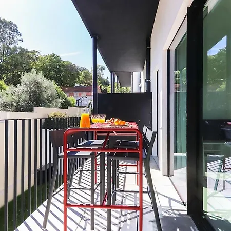 Avenida Premium By Homing Apartment